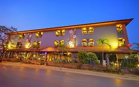 โรงแรมเดอะ คอร์เนอร์